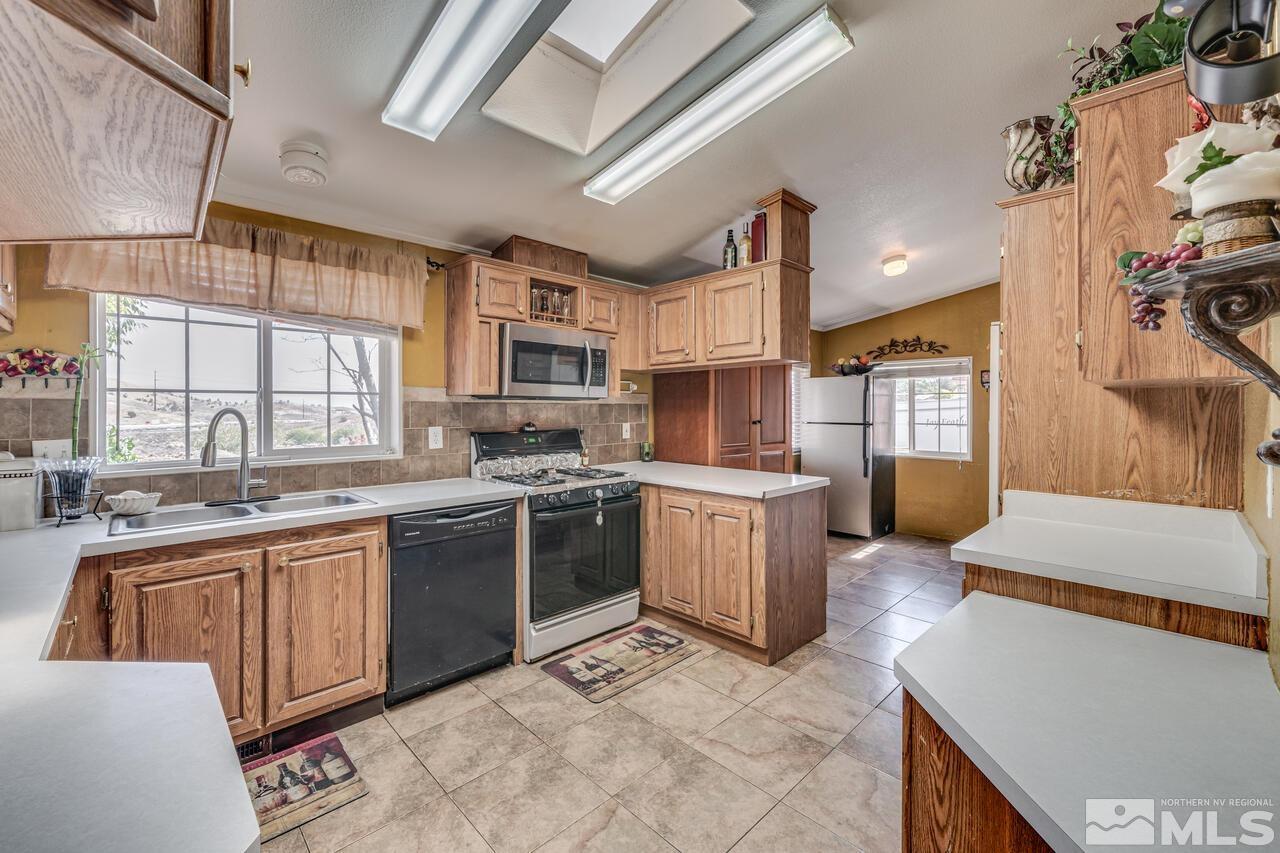 5179 Denali Way Reno, NV 89506 - Photo 13 of 37 Photo 13