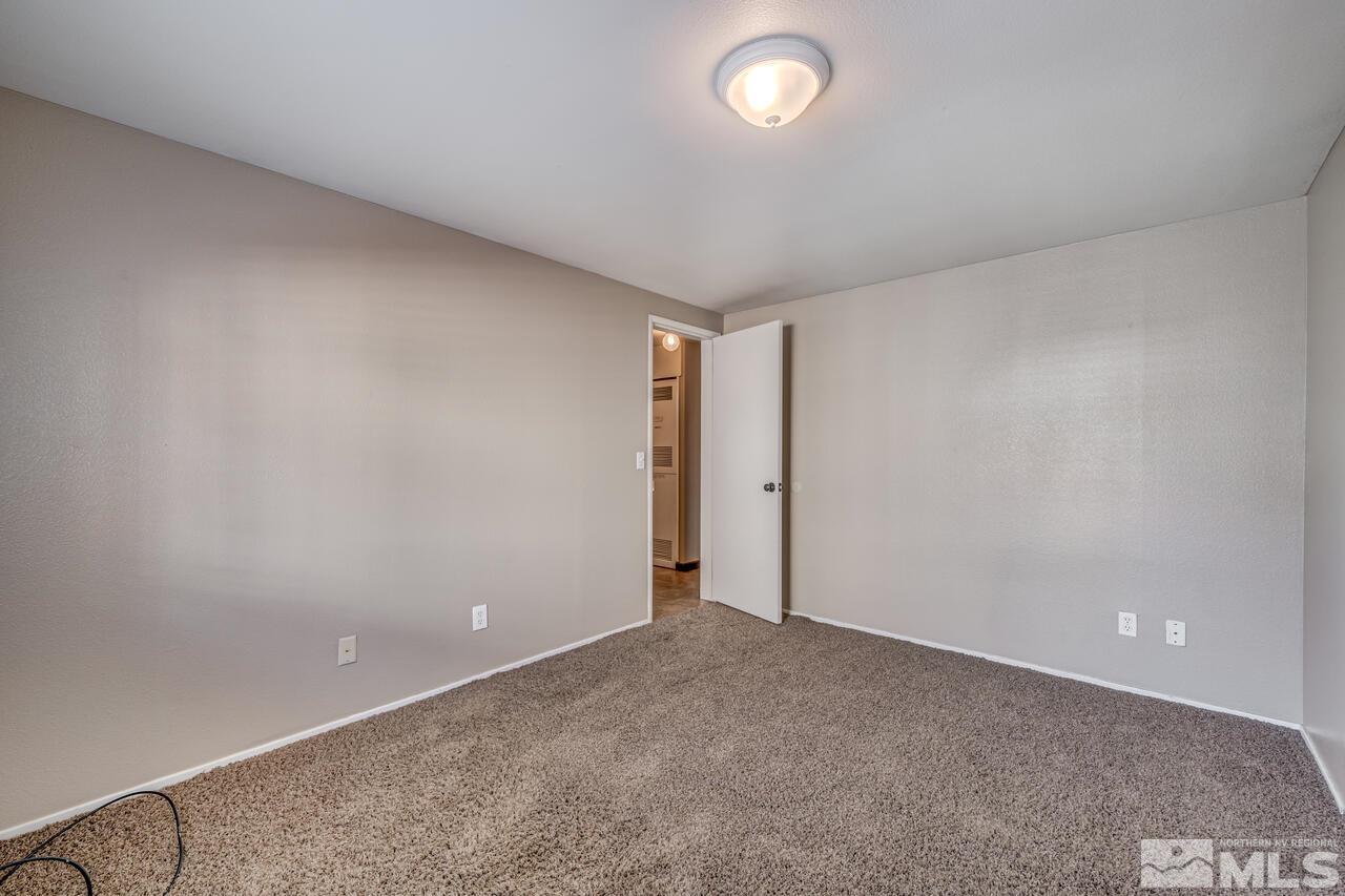 5179 Denali Way Reno, NV 89506 - Photo 31 of 37 Photo 31