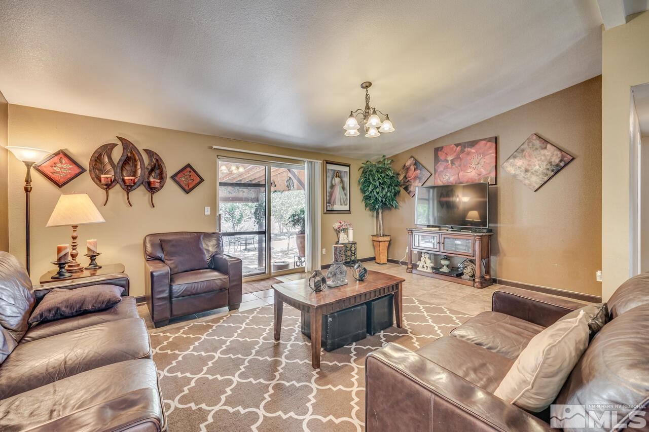 5179 Denali Way Reno, NV 89506 - Photo 4 of 37 Photo 4