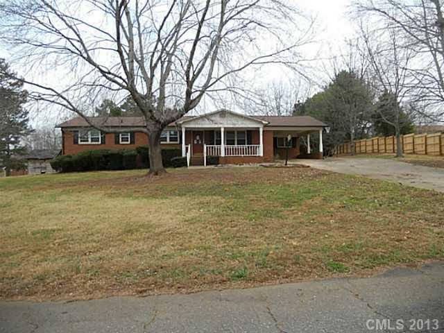2471 Kings Grant Road Lincolnton, NC 28092 - Photo 1 of 13 Gallery Image 1
