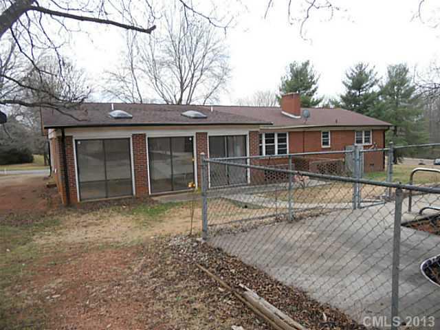 2471 Kings Grant Road Lincolnton, NC 28092 - Photo 12 of 13 Gallery Image 12
