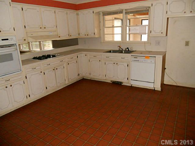 2471 Kings Grant Road Lincolnton, NC 28092 - Photo 4 of 13 Gallery Image 4