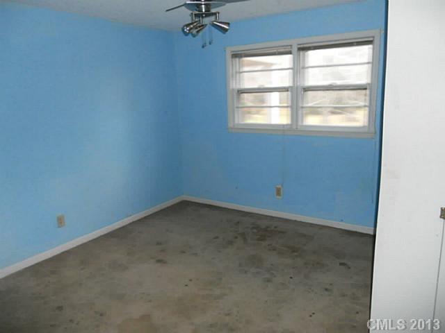 2471 Kings Grant Road Lincolnton, NC 28092 - Photo 7 of 13 Gallery Image 7