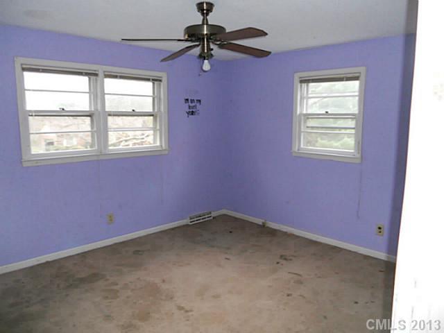 2471 Kings Grant Road Lincolnton, NC 28092 - Photo 8 of 13 Gallery Image 8