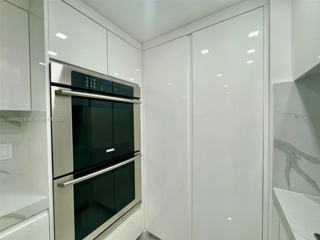 $8,500 | 9801 Collins Avenue, Unit 5U, Bal Harbour, FL 33154