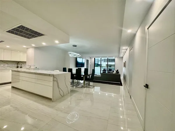 $8,500 | 9801 Collins Avenue, Unit 5U, Bal Harbour, FL 33154