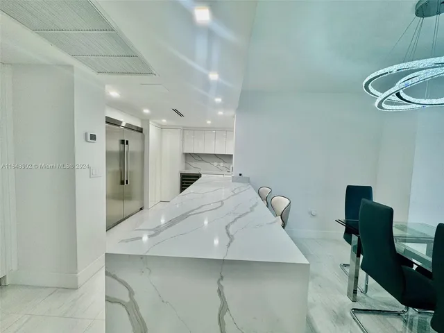 $8,500 | 9801 Collins Avenue, Unit 5U, Bal Harbour, FL 33154