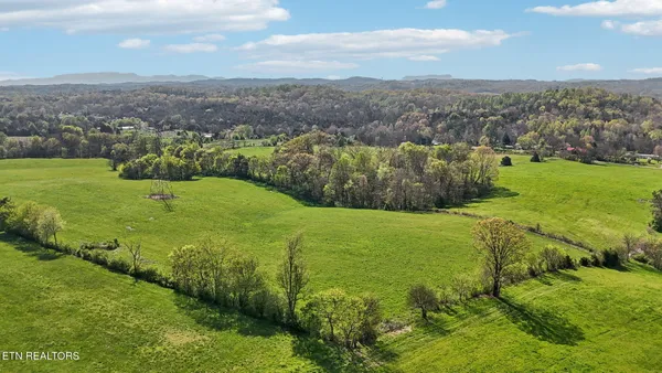 $2,095,000 | 436 Thorngrove Pike, Kodak, TN 37764