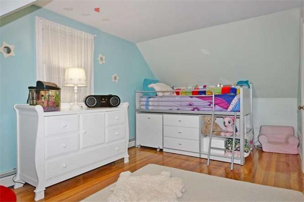 89 Londonderry Road Framingham, MA 01701 - Photo 14 of 21 Gallery Image 14