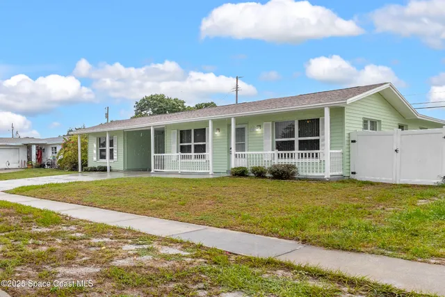 $389,000 | 2356 Lakeview Drive, Melbourne, FL 32935