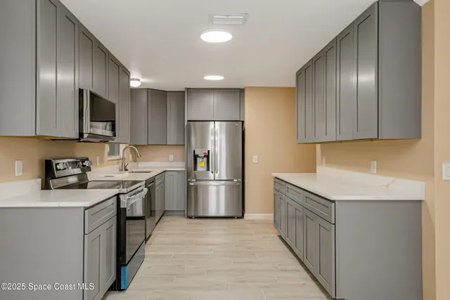 $389,000 | 2356 Lakeview Drive, Melbourne, FL 32935