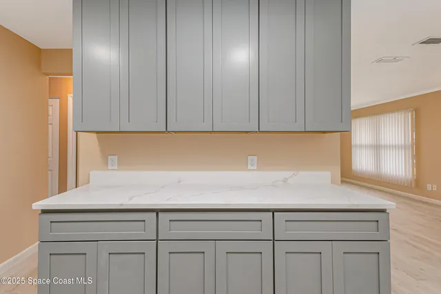 $389,000 | 2356 Lakeview Drive, Melbourne, FL 32935