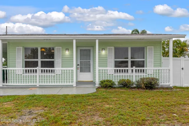 $389,000 | 2356 Lakeview Drive, Melbourne, FL 32935