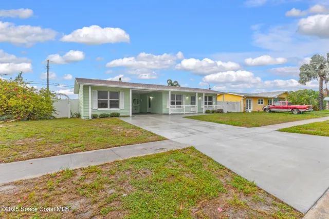 $389,000 | 2356 Lakeview Drive, Melbourne, FL 32935