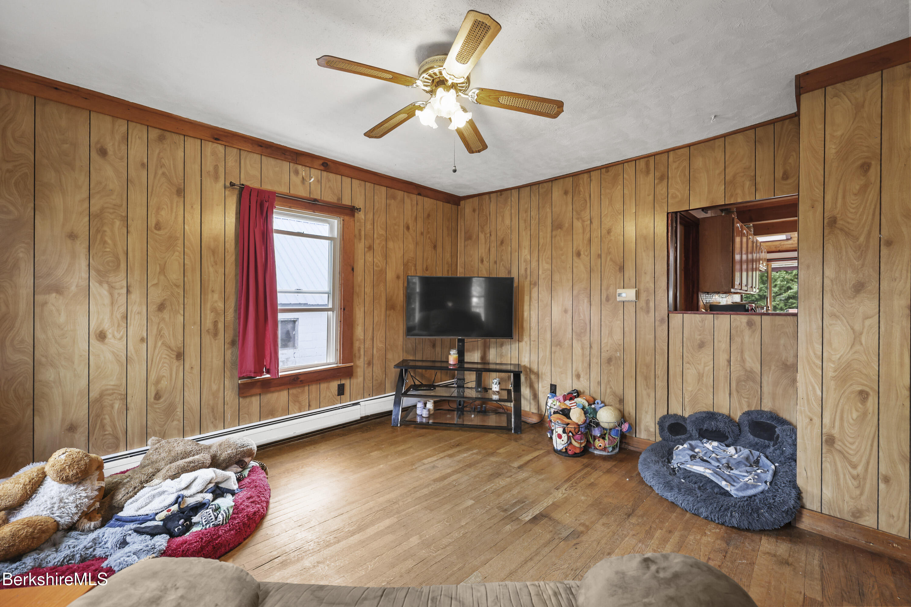 16 Pine Street Adams, MA 01220 - Photo 24 of 50 30 Living Room