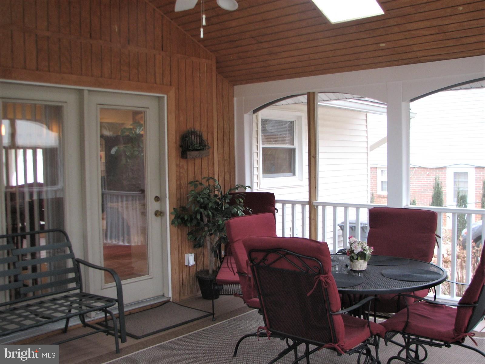 706 Ware Street Southwest Vienna, VA 22180 - Photo 21 of 30 Large 16x18 screened in porch