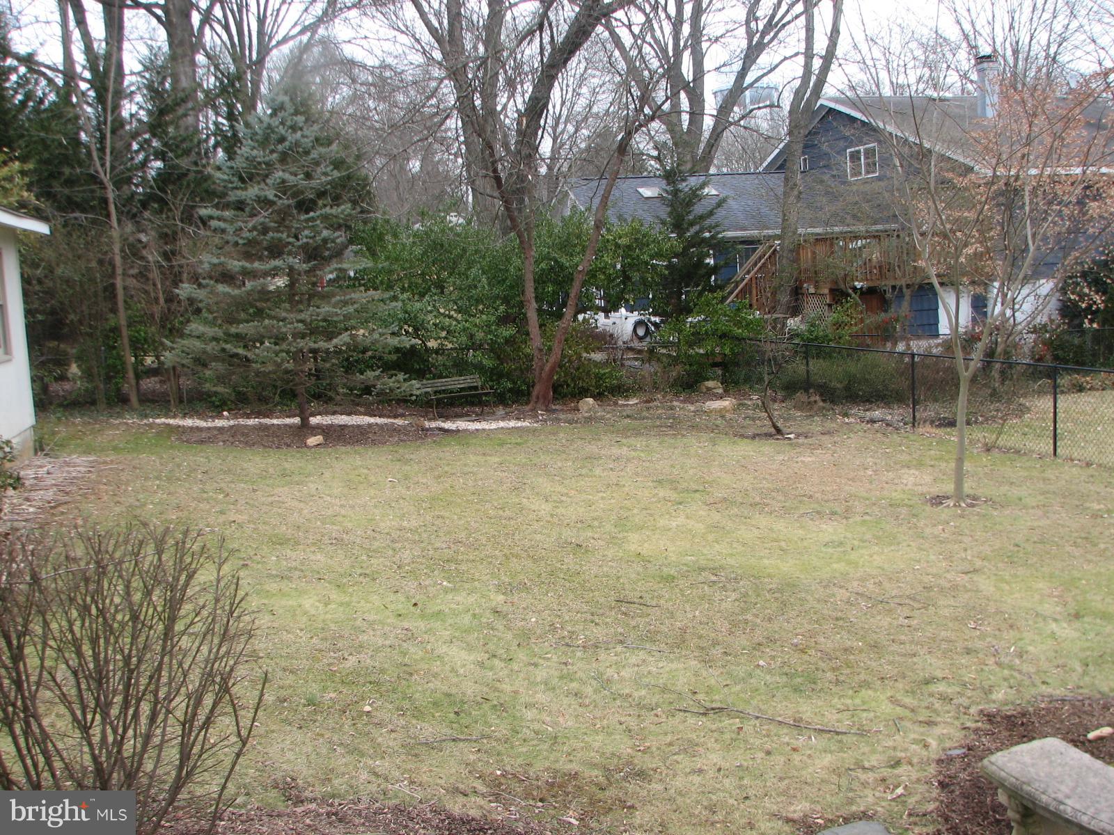 706 Ware Street Southwest Vienna, VA 22180 - Photo 25 of 30 Large fenced in backyard