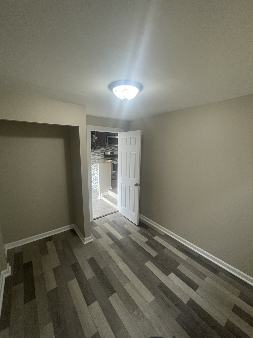 6907 West Farragut Avenue Chicago, IL 60656 - Photo 11 of 26
