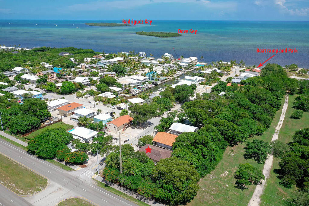 1032 Dove Road Key Largo, FL 33037 - Photo 23 of 24 House to park distance
