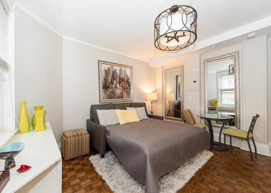 21 Beacon Street, Unit 6K Boston, MA 02108 - Photo 18 of 21