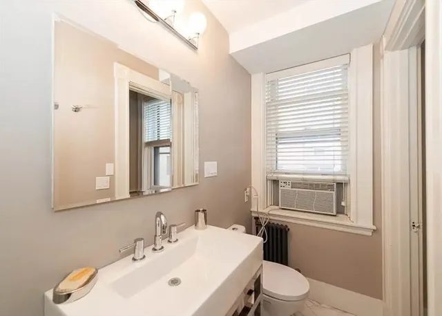 $469,999 | 21 Beacon Street, Unit 6K, Boston, MA 02108