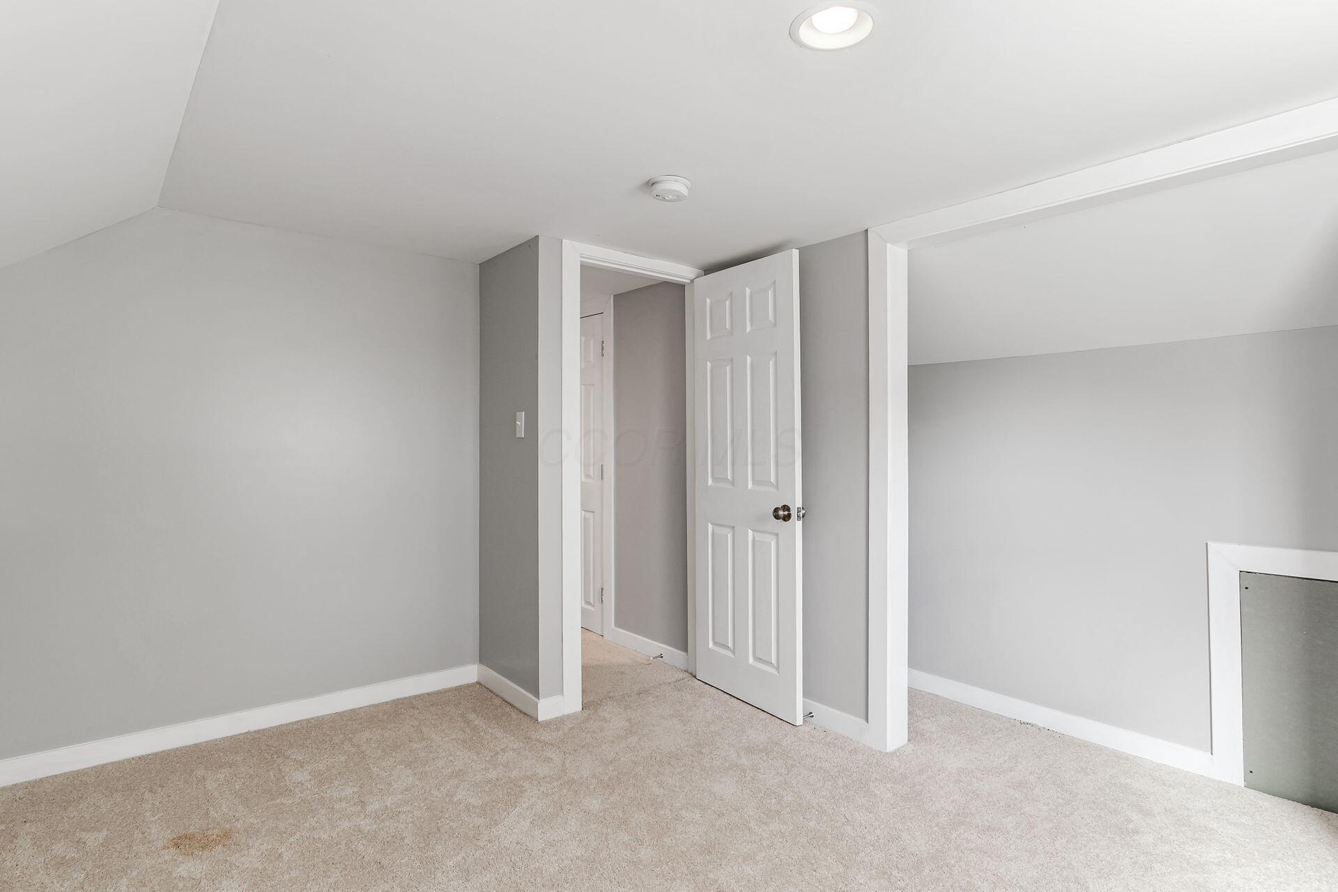 168 London Road Delaware, OH 43015 - Photo 27 of 43 031_eec99c69_K 168 London 039