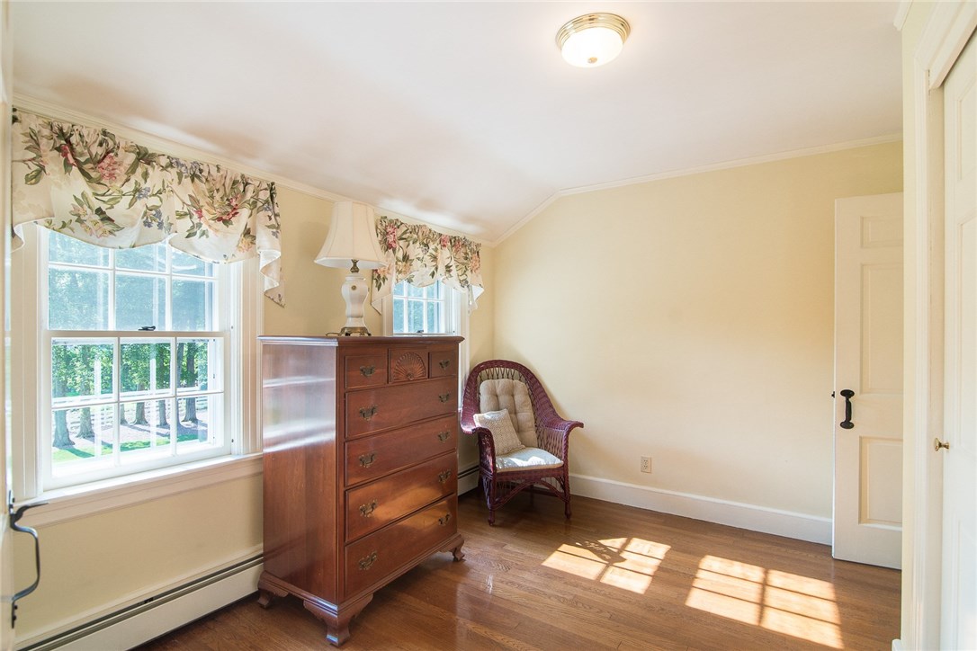 32 Woodland Road Barrington, RI 02806 - Photo 16 of 30 Gallery Image 16