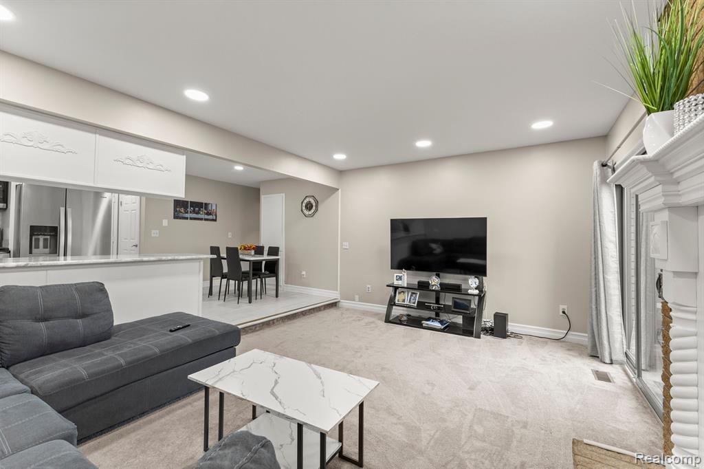 14093 Riga Livonia, MI 48154 - Photo 25 of 47