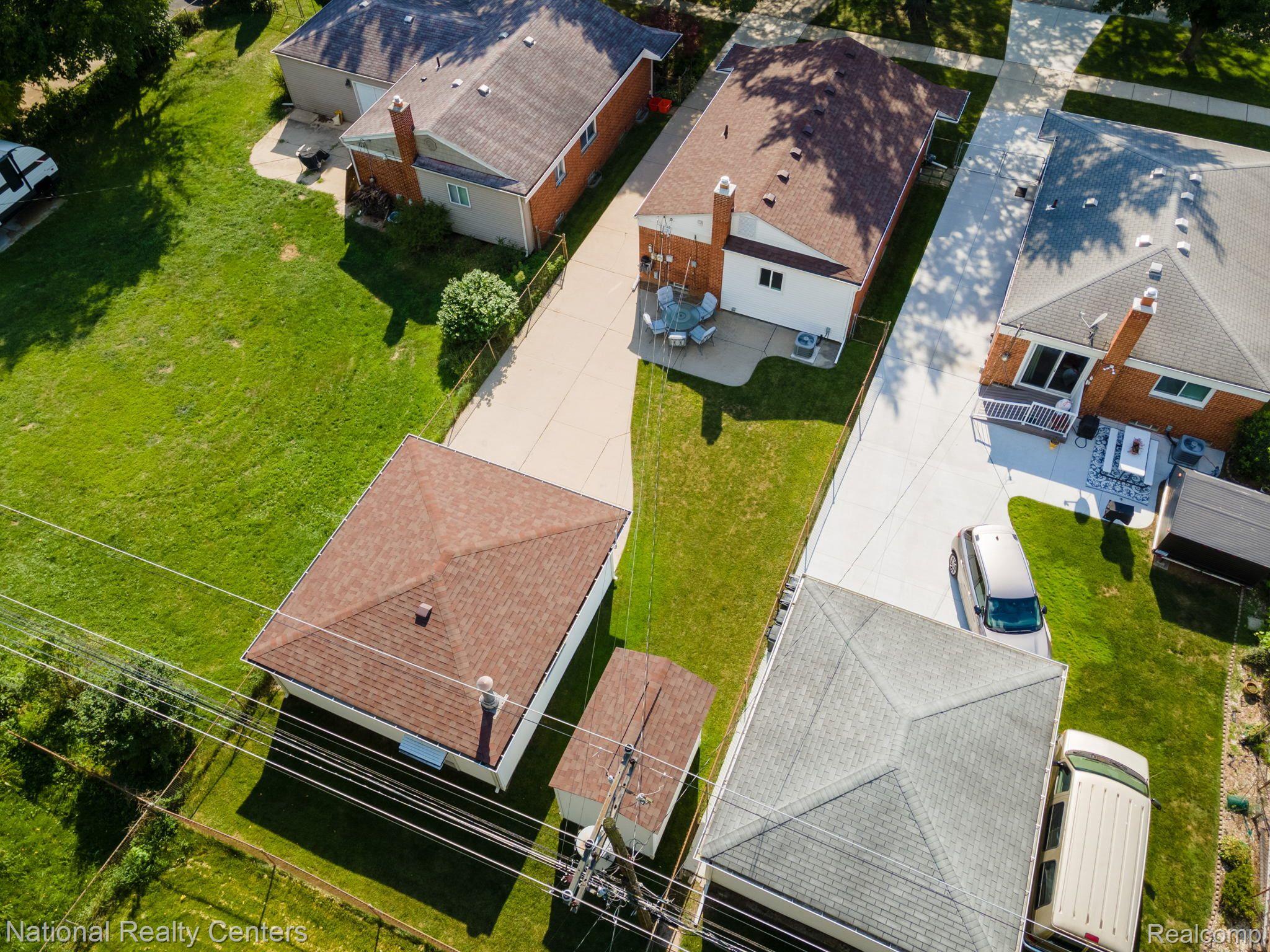 9112 Henry Ruff Road Livonia, MI 48150 - Photo 28 of 32 Gallery Image 28