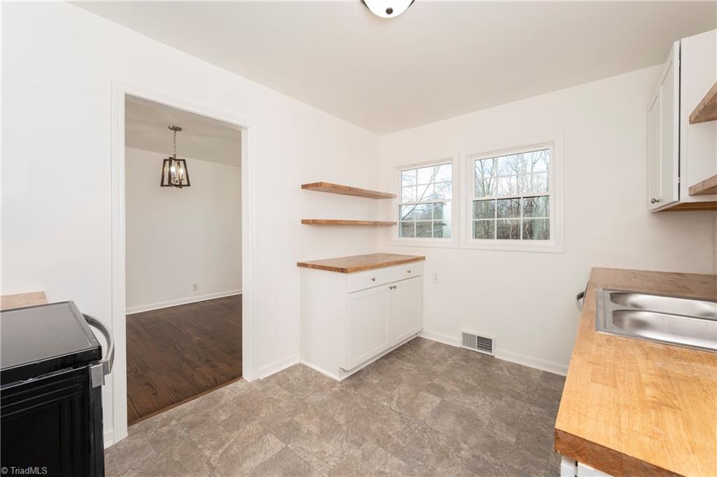 380 Junction Road Mocksville, NC 27028 - Photo 11 of 35