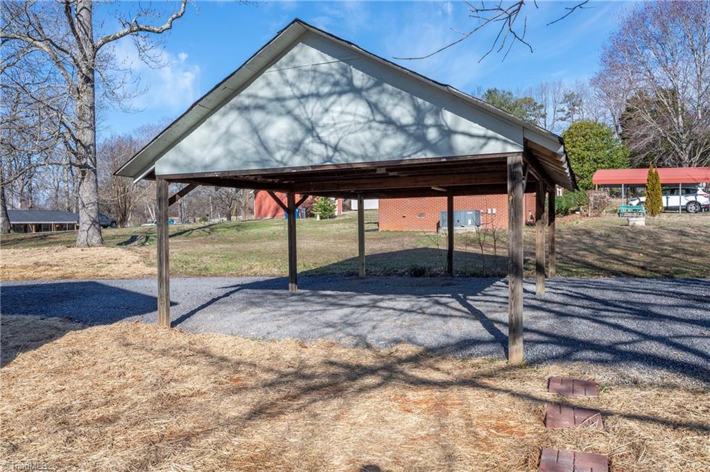 380 Junction Road Mocksville, NC 27028 - Photo 5 of 35