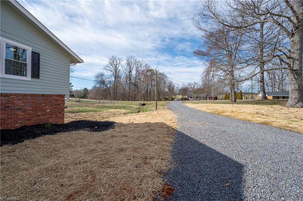 380 Junction Road Mocksville, NC 27028 - Photo 7 of 35