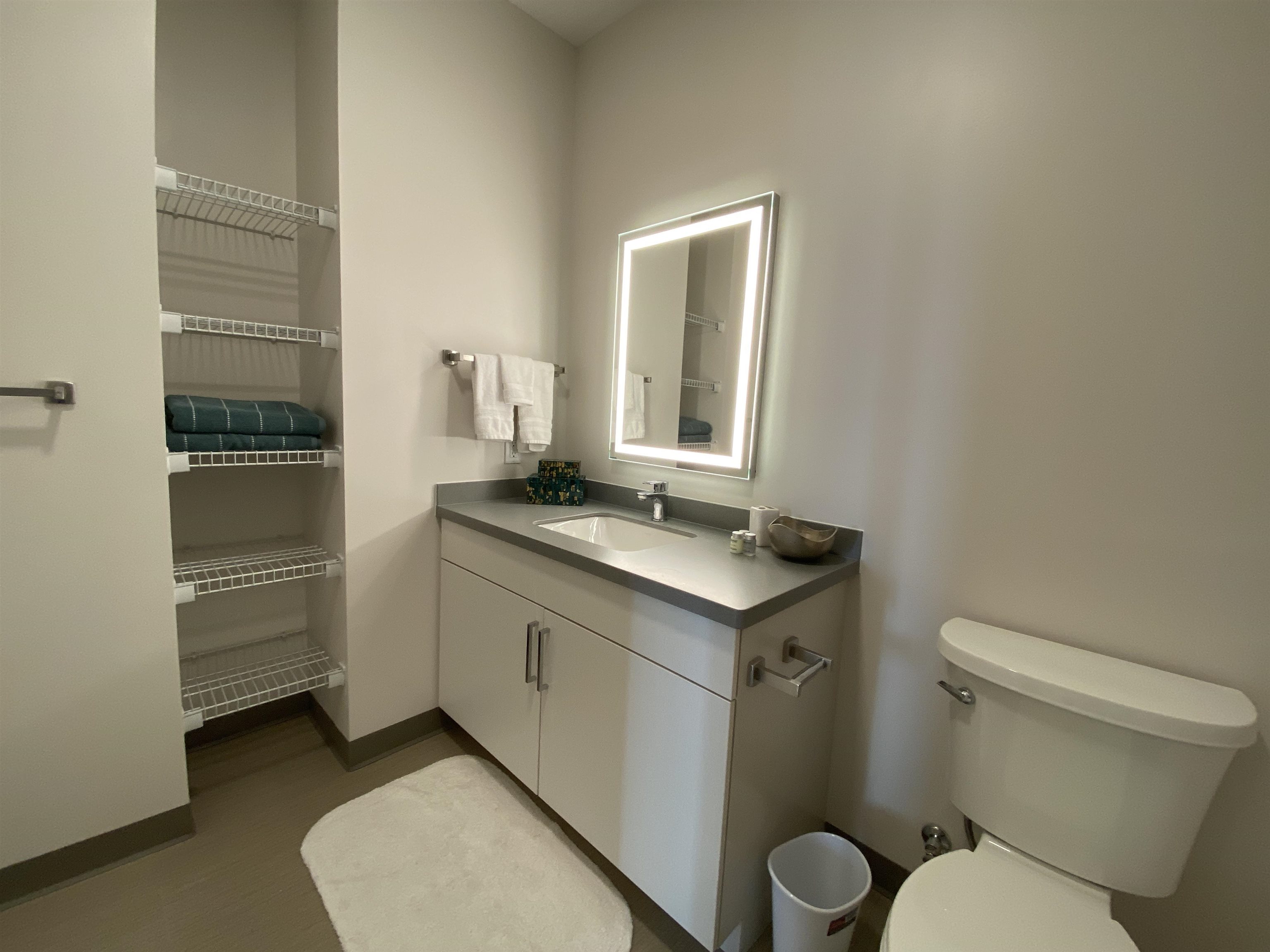 409 Elm Street, Unit 519 Manchester, NH 03101 - Photo 23 of 40