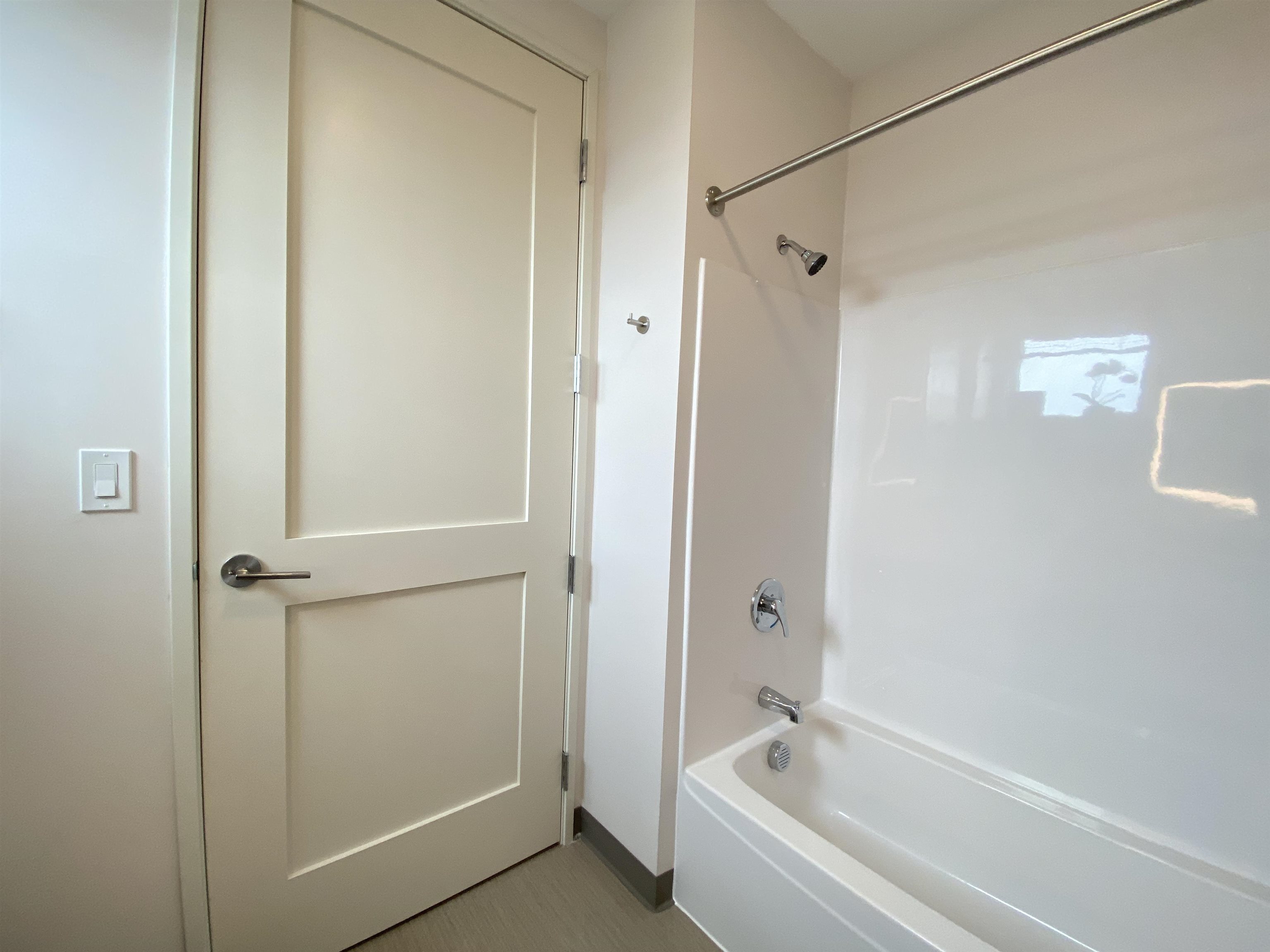 409 Elm Street, Unit 519 Manchester, NH 03101 - Photo 24 of 40