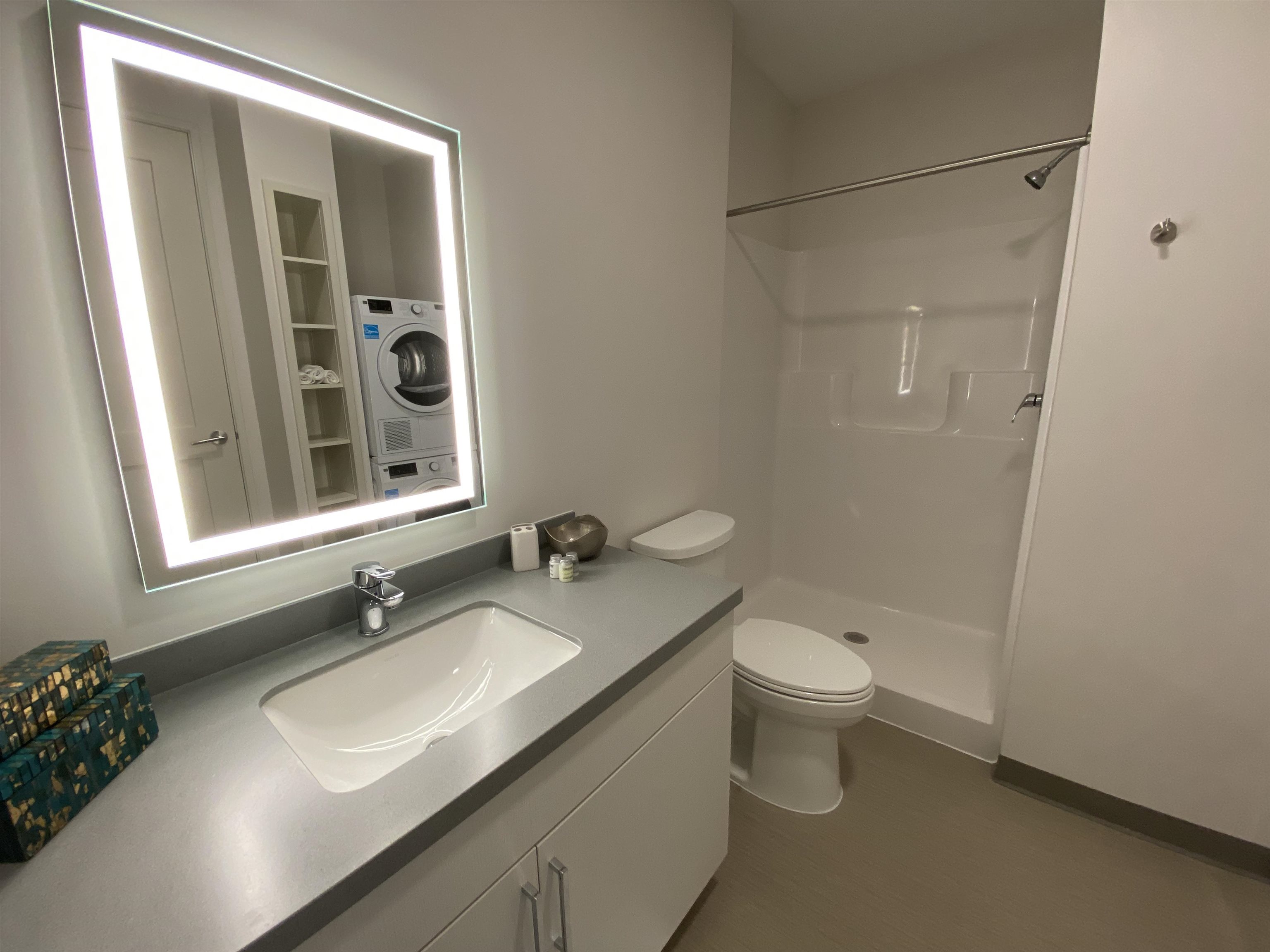 409 Elm Street, Unit 519 Manchester, NH 03101 - Photo 30 of 40