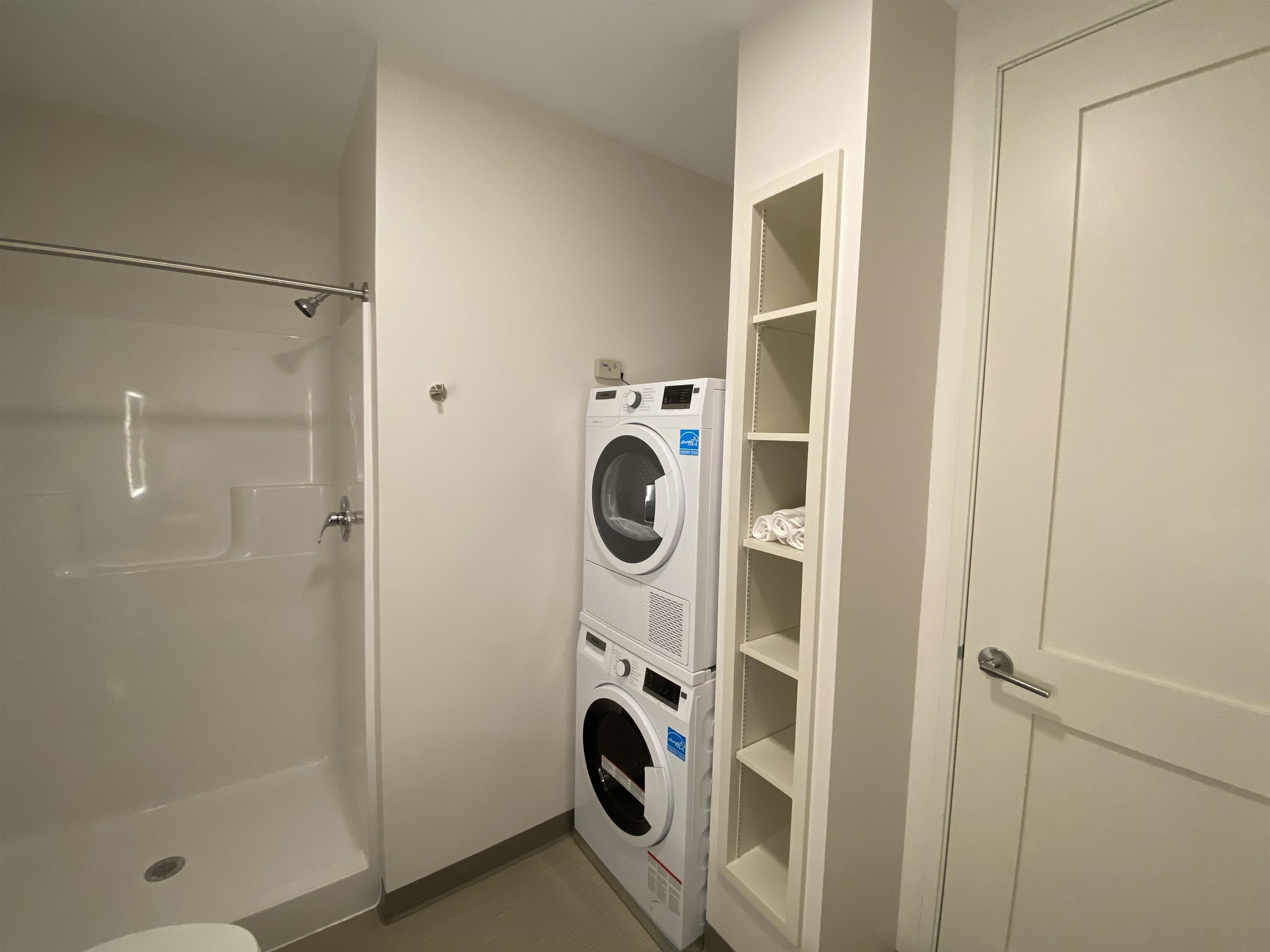 409 Elm Street, Unit 519 Manchester, NH 03101 - Photo 31 of 40