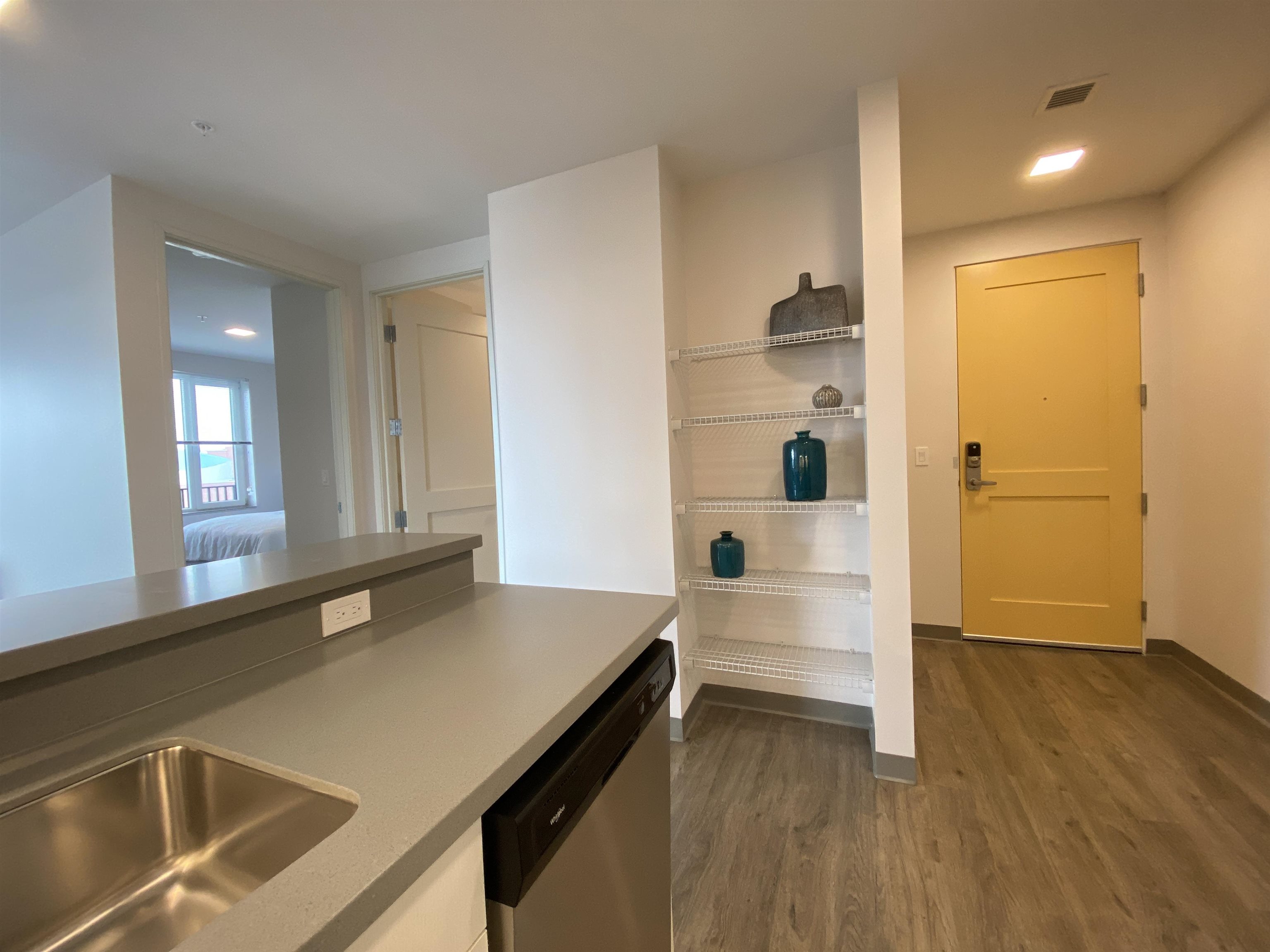 409 Elm Street, Unit 519 Manchester, NH 03101 - Photo 10 of 40