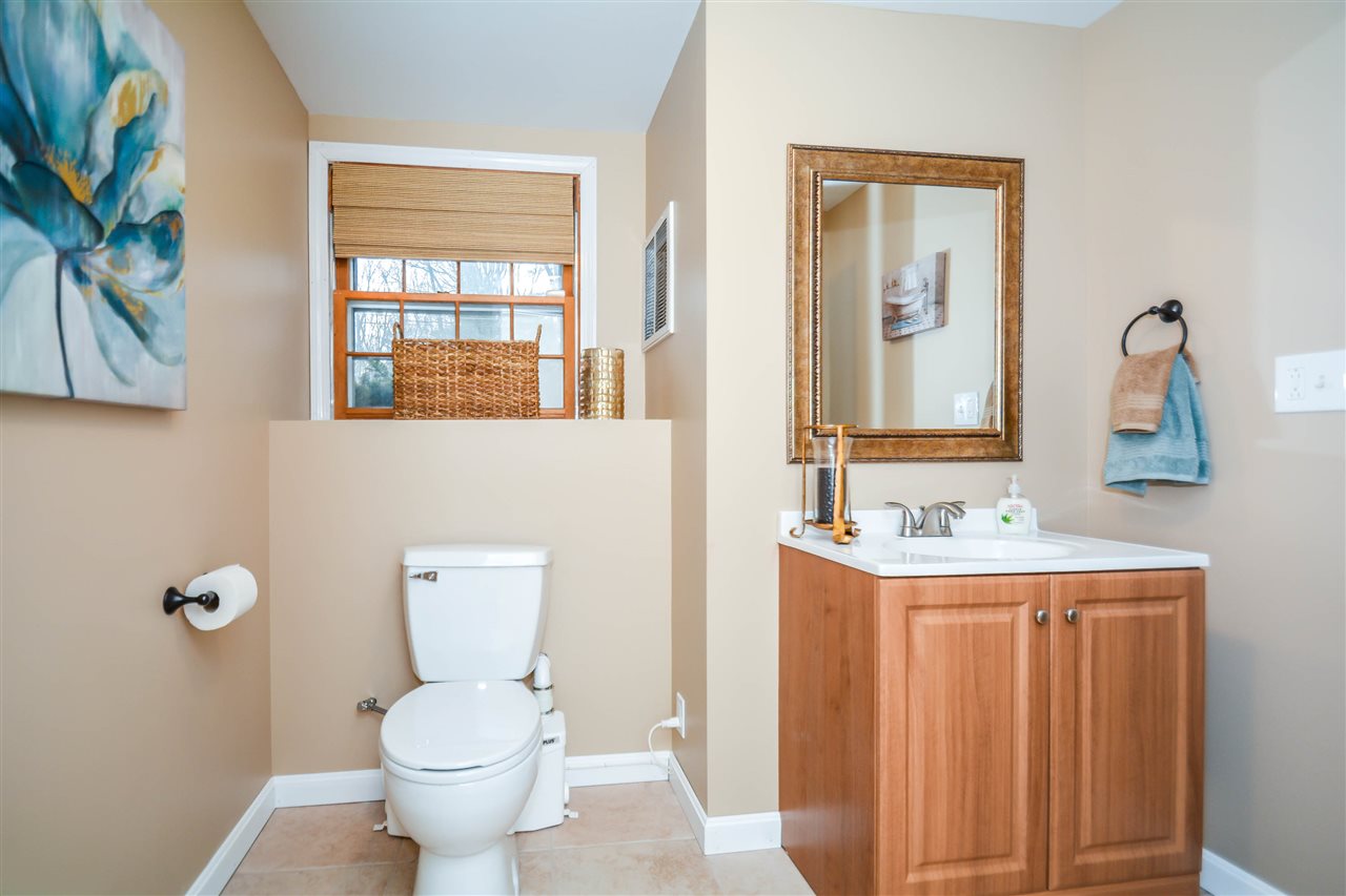 56 Shannon Road Salem, NH 03079 - Photo 29 of 38