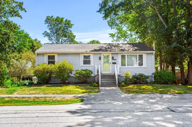 $799,000 | 255 Thornton Street, Portsmouth, NH 03801