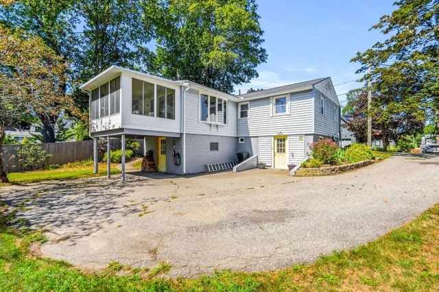 $799,000 | 255 Thornton Street, Portsmouth, NH 03801