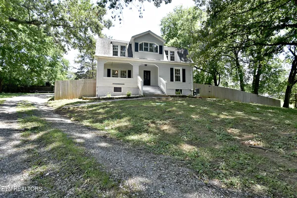 $349,900 | 112 South 5th Street, Maryville, TN 37804