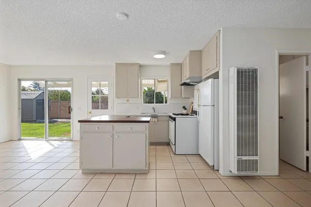 $899,000 | 220 Frances Street, Ventura, CA 93003