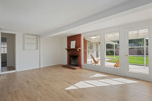 $899,000 | 220 Frances Street, Ventura, CA 93003