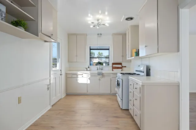 $899,000 | 220 Frances Street, Ventura, CA 93003