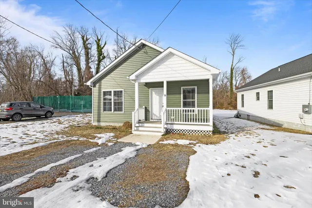 $295,000 | 9 West High Street, Seaford, DE 19973