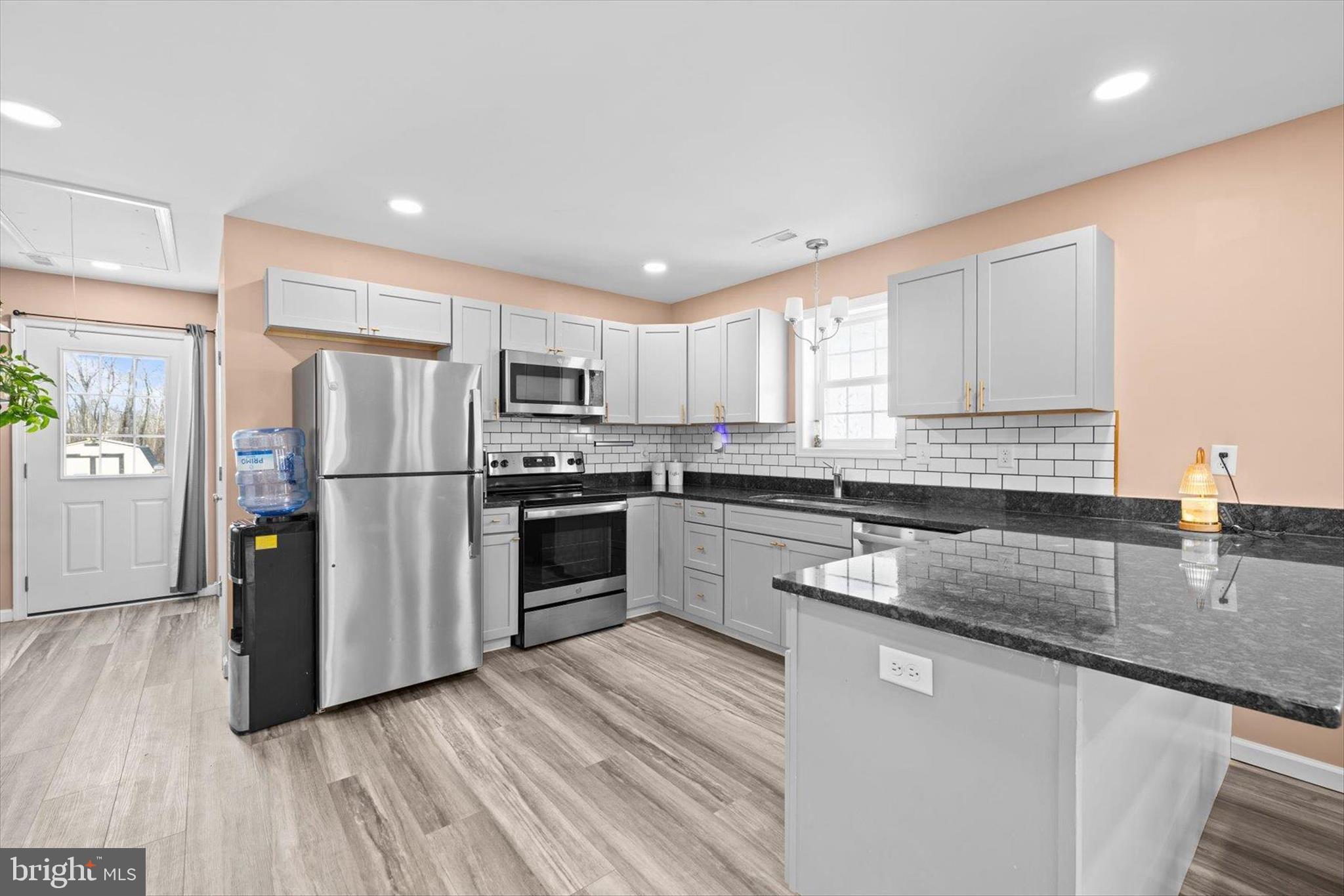 9 West High Street Seaford, DE 19973 - Photo 10 of 22 Kitchen