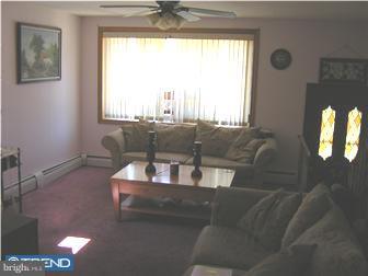 717 Tasker Street Ridley Park, PA 19078 - Photo 3 of 9 Living Room