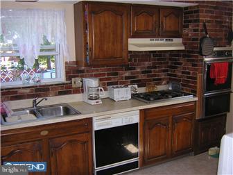 717 Tasker Street Ridley Park, PA 19078 - Photo 5 of 9 Kitchen