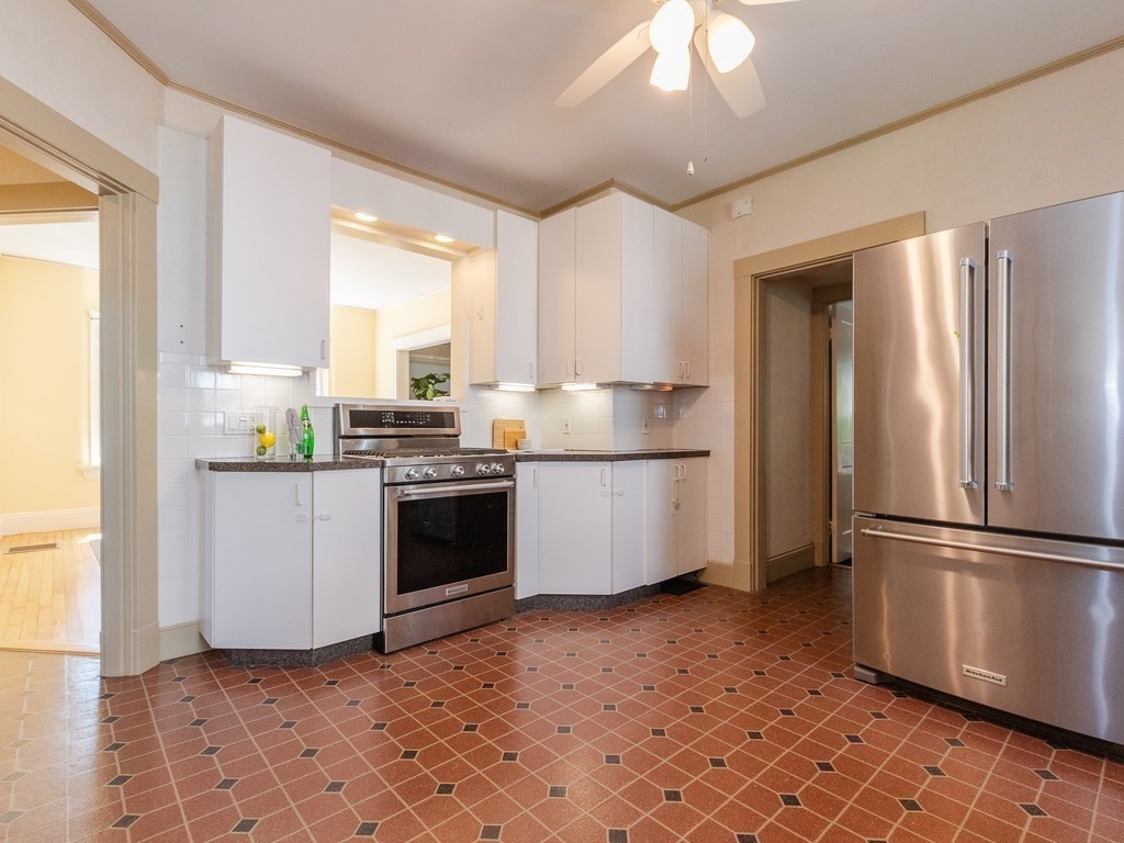 62 Norfolk Road Arlington, MA 02476 - Photo 10 of 36 Gallery Image 10