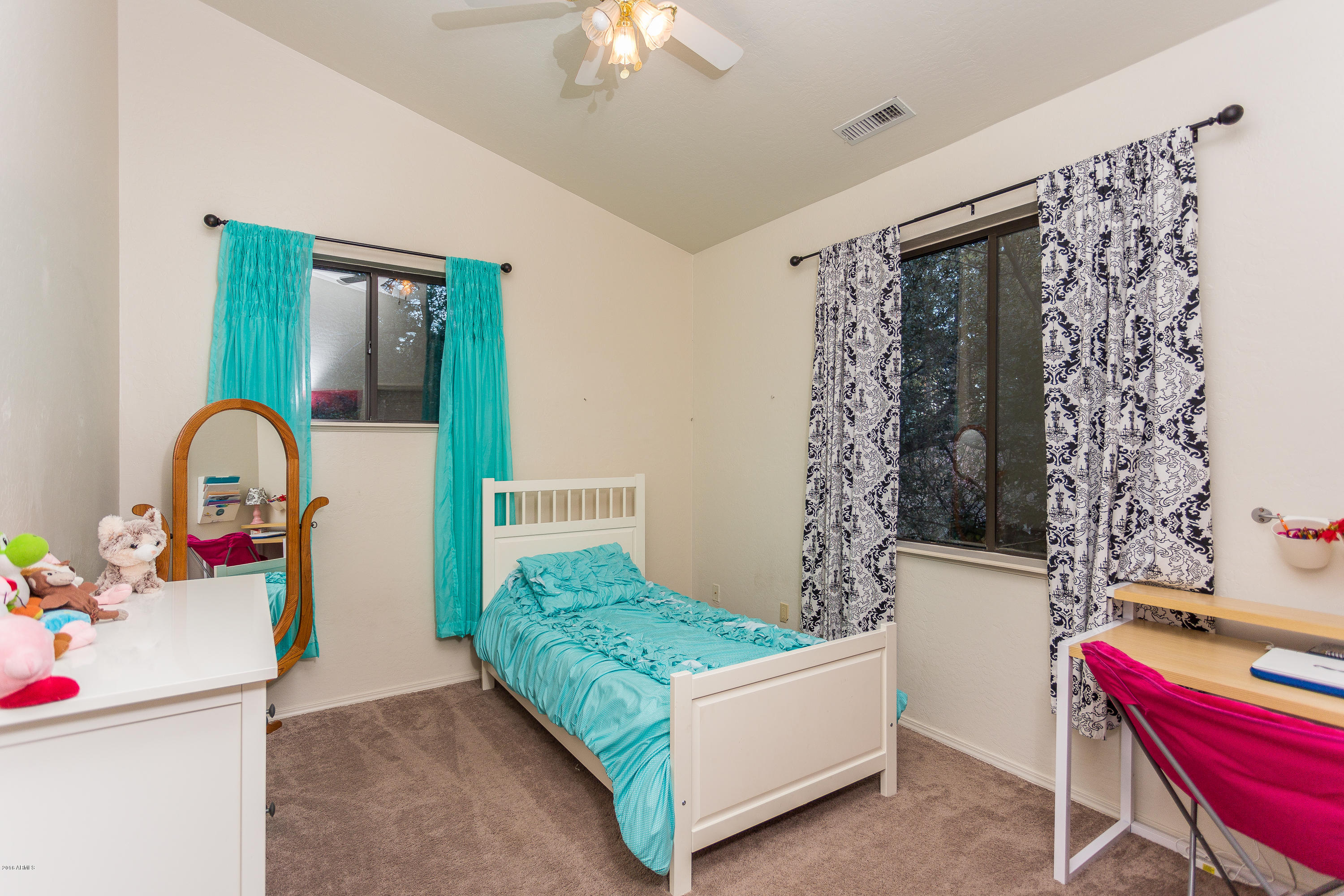 844 Cherokee Road Prescott, AZ 86303 - Photo 25 of 31 Bedroom 3